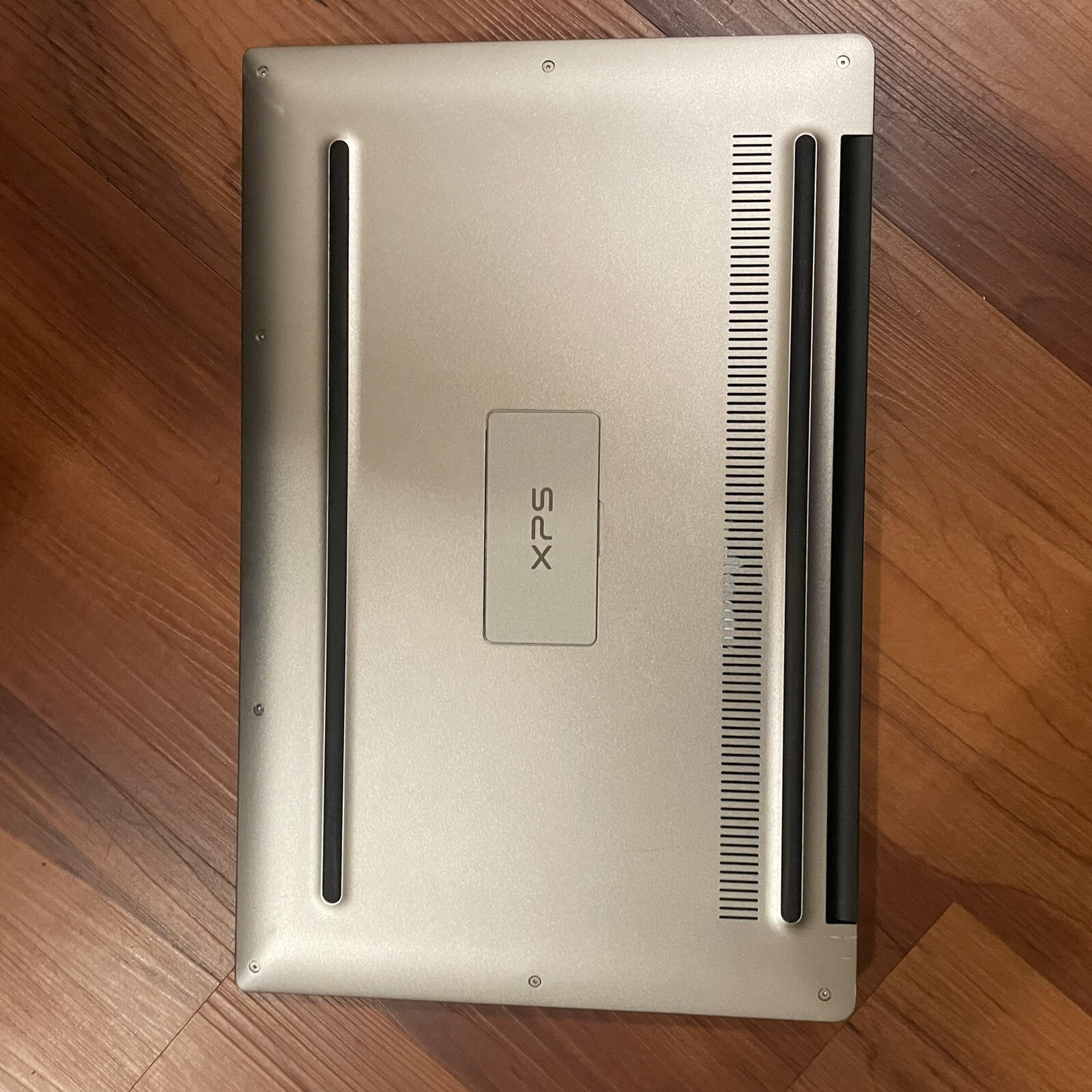 Dell XPS 13 9360 13.3″ 3200×1800 Screen, i7-7500U, 16GB RAM, 1TB SSD QHD+
