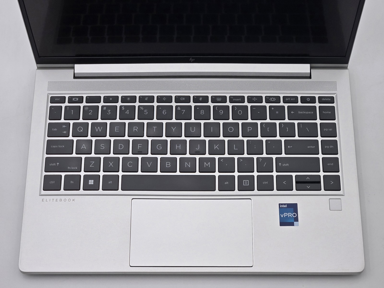 HP EliteBook 640 G9 14 Core i7-1270P 32GB 1TB SSD Windows 11 Grade D