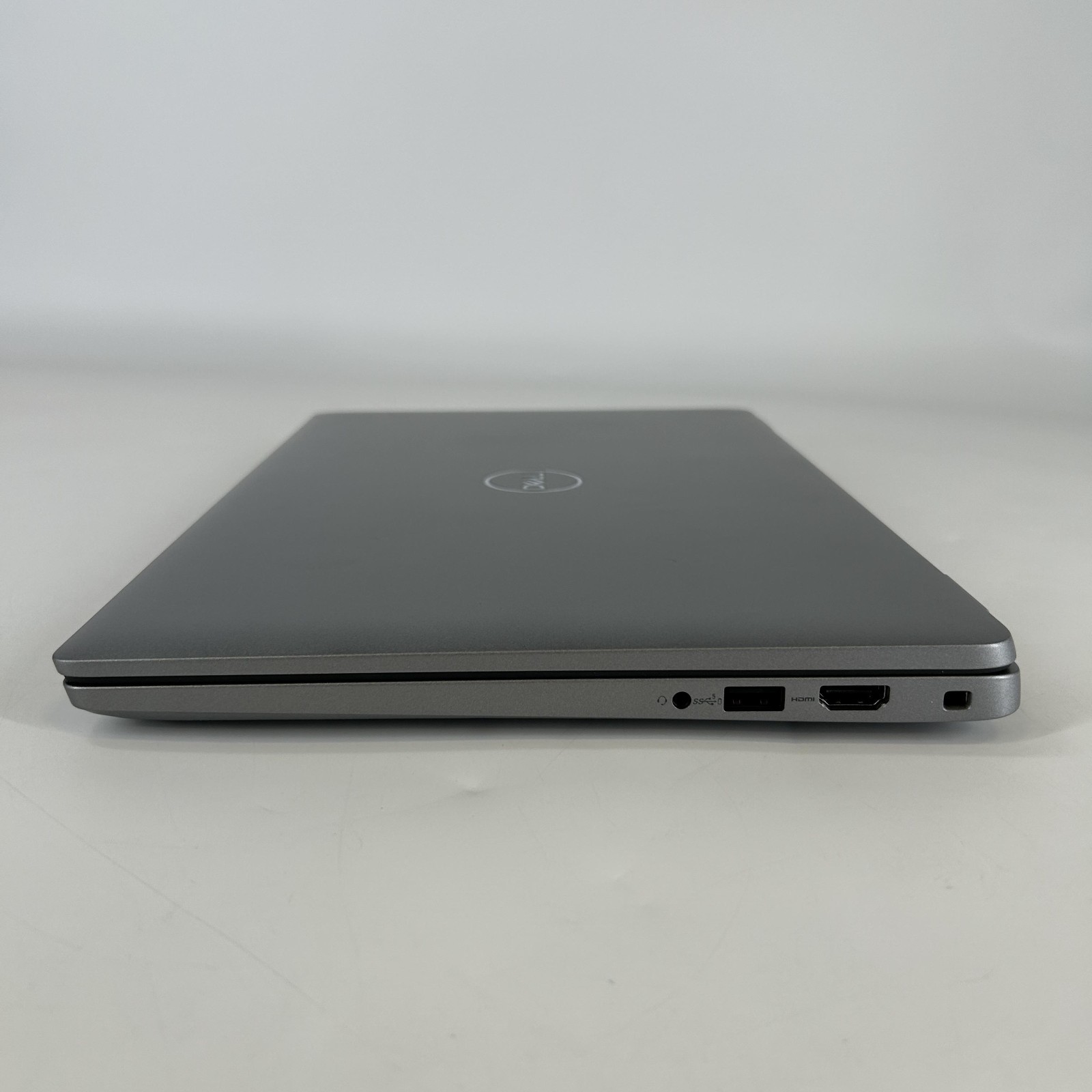 Dell Latitude 5440 14 Gray FHD 1.7 GHz i7-1355U 16GB RAM 512GB SSD Excellent