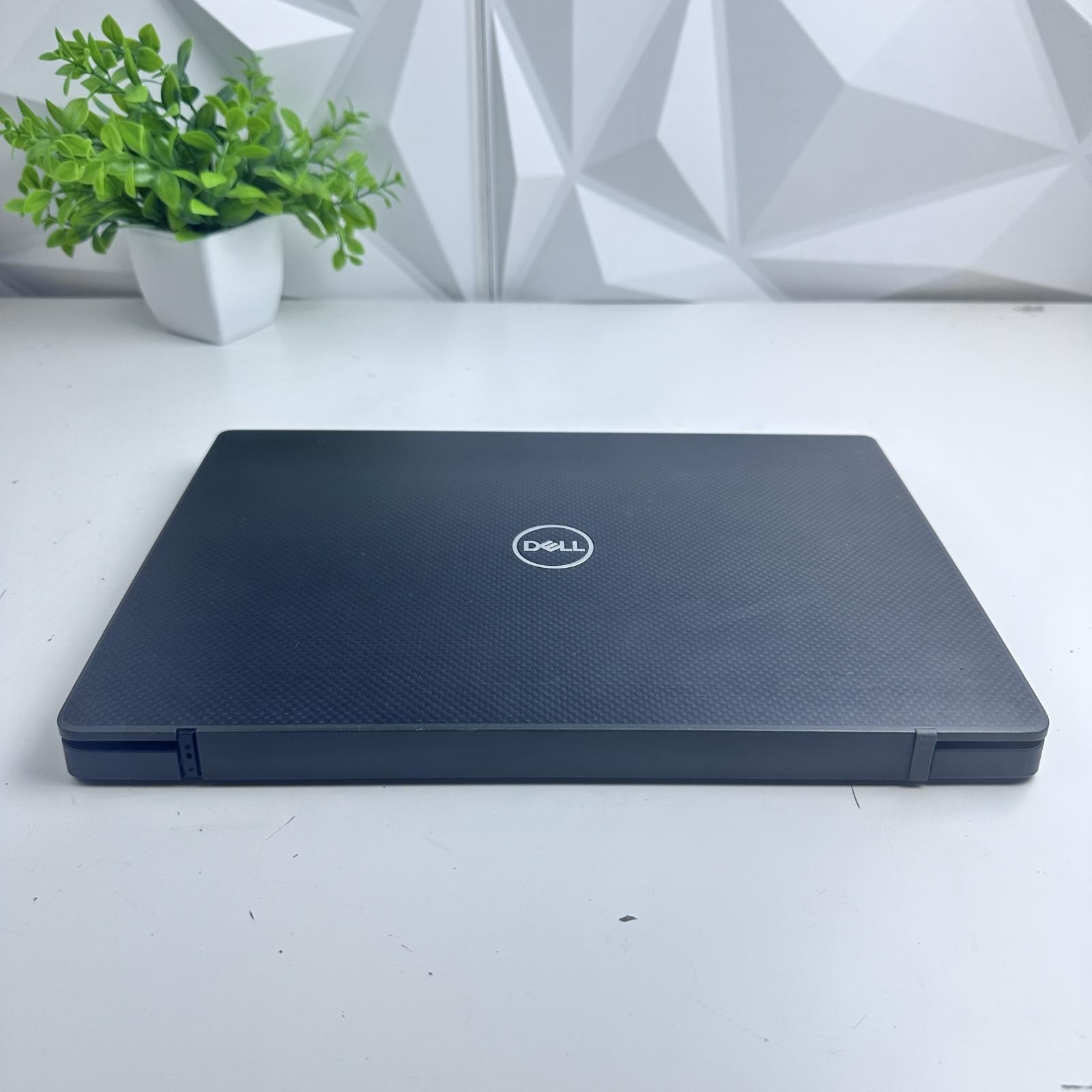 Dell Latitude 7300 Laptop, 13.3″ FHD, i7-8665U, 16GB, 256GB SSD