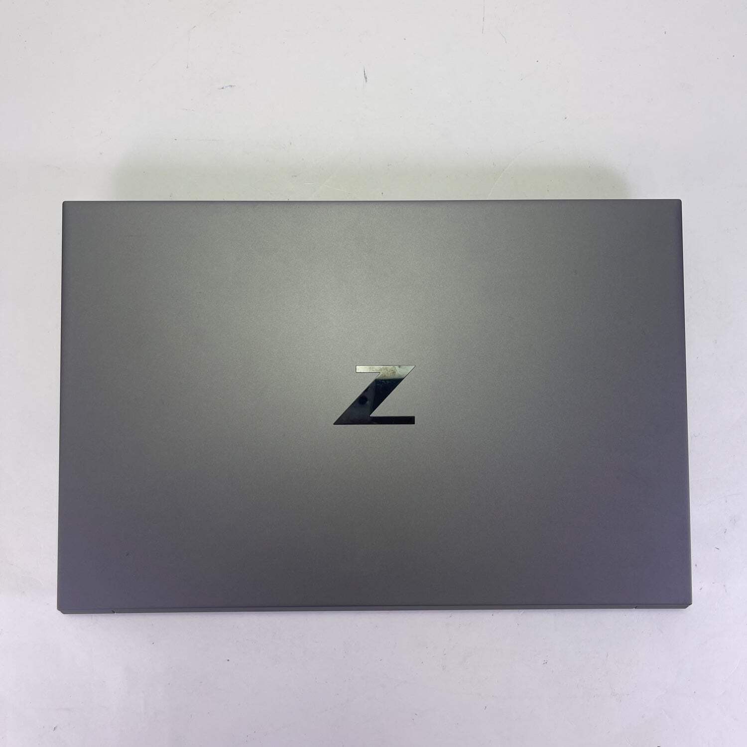 HP ZBook Studio G7 15.6″ i9-10885H 2.4GHz 16GB RAM 512GB SSD Quadro T1000
