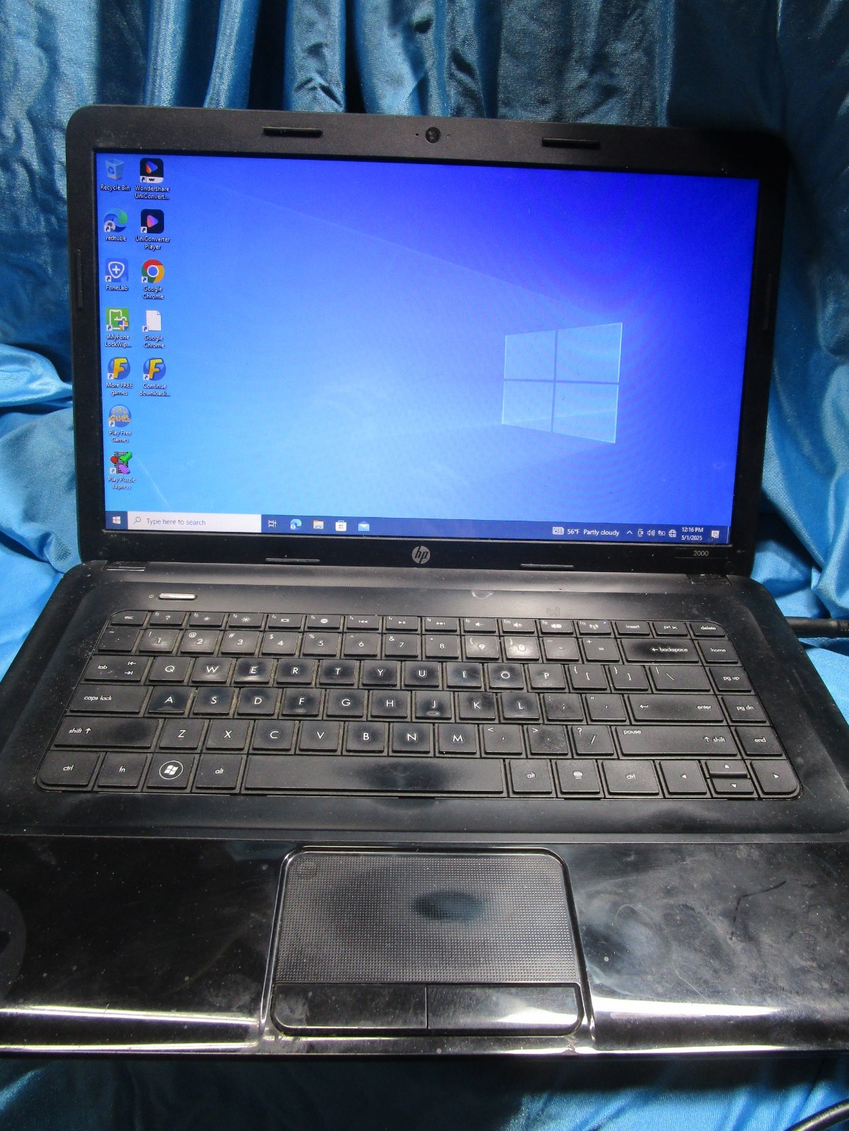 HP 2000-2a22nr E1-1200 8GB RAM 250GB HD 15.6″ AMD 1.4GHz E-1200 PROC-READ