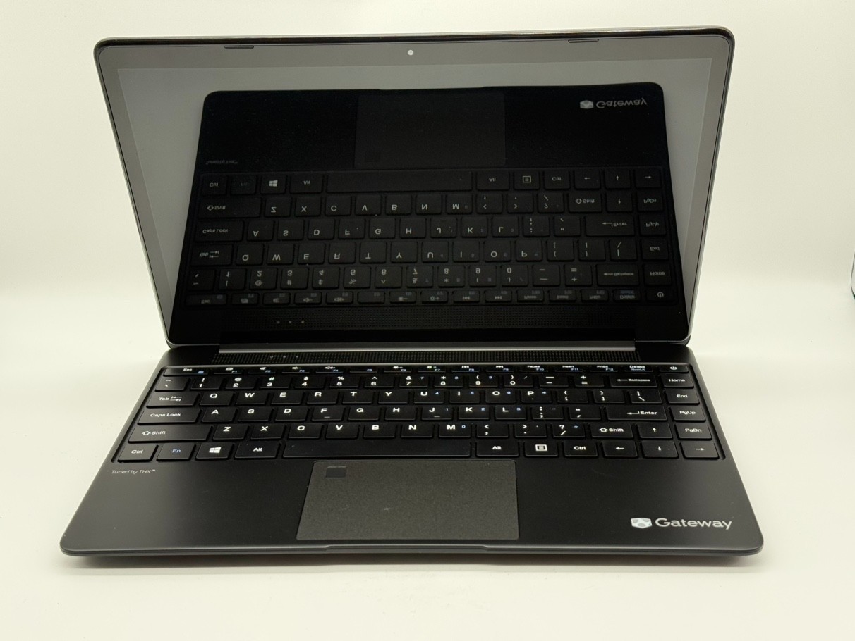 Gateway 14.1″ FHD i5-1135G7 16GB 512GB SSD Iris Xe Win11 Black great deal !!!