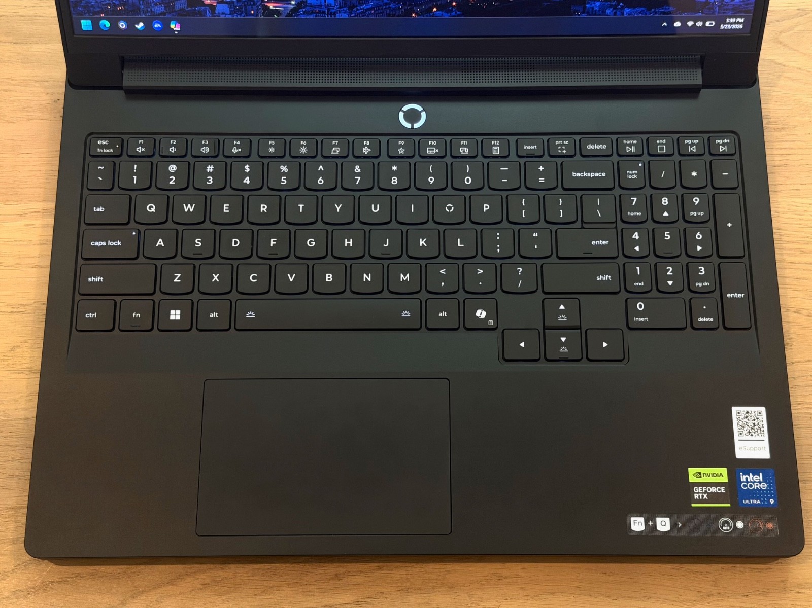 Lenovo Legion 7i RTX 5090 64GB 2TB 16″ Intel Ultra 9 (Mint Condition) Warranty
