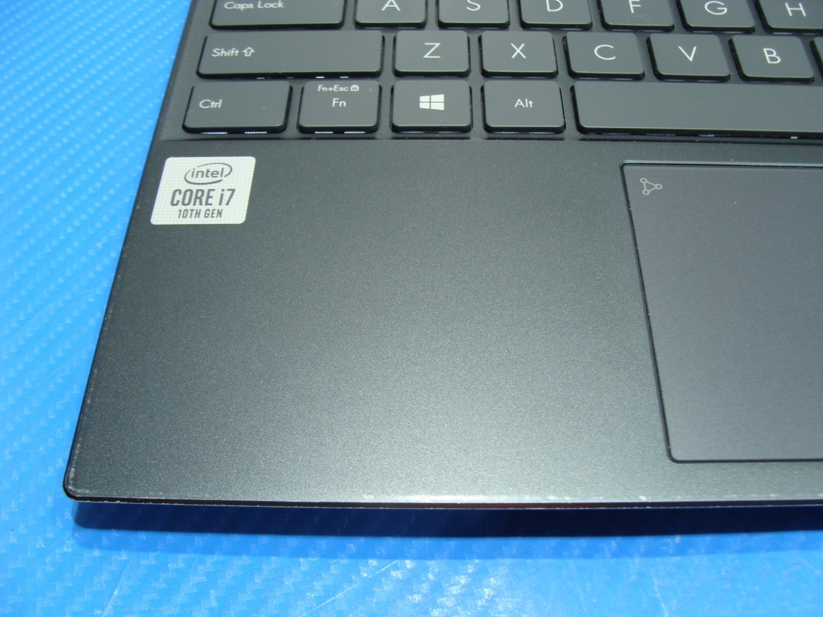 Asus ZenBook UX425JA 14″FHD i7-1065G7 1.3GHz 8GB 512GB SSD Win 11Home +PA