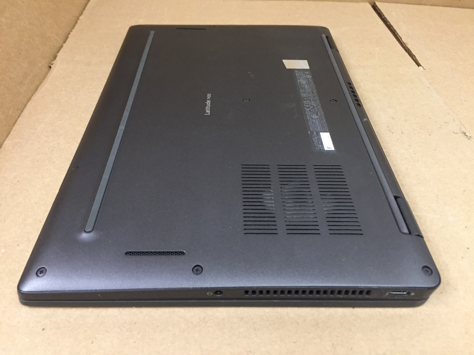 Dell Latitude 7420 14″ FHD Laptop i7-1185G7 @ 3.00GHz 16GB RAM 512GB SSD w/AC