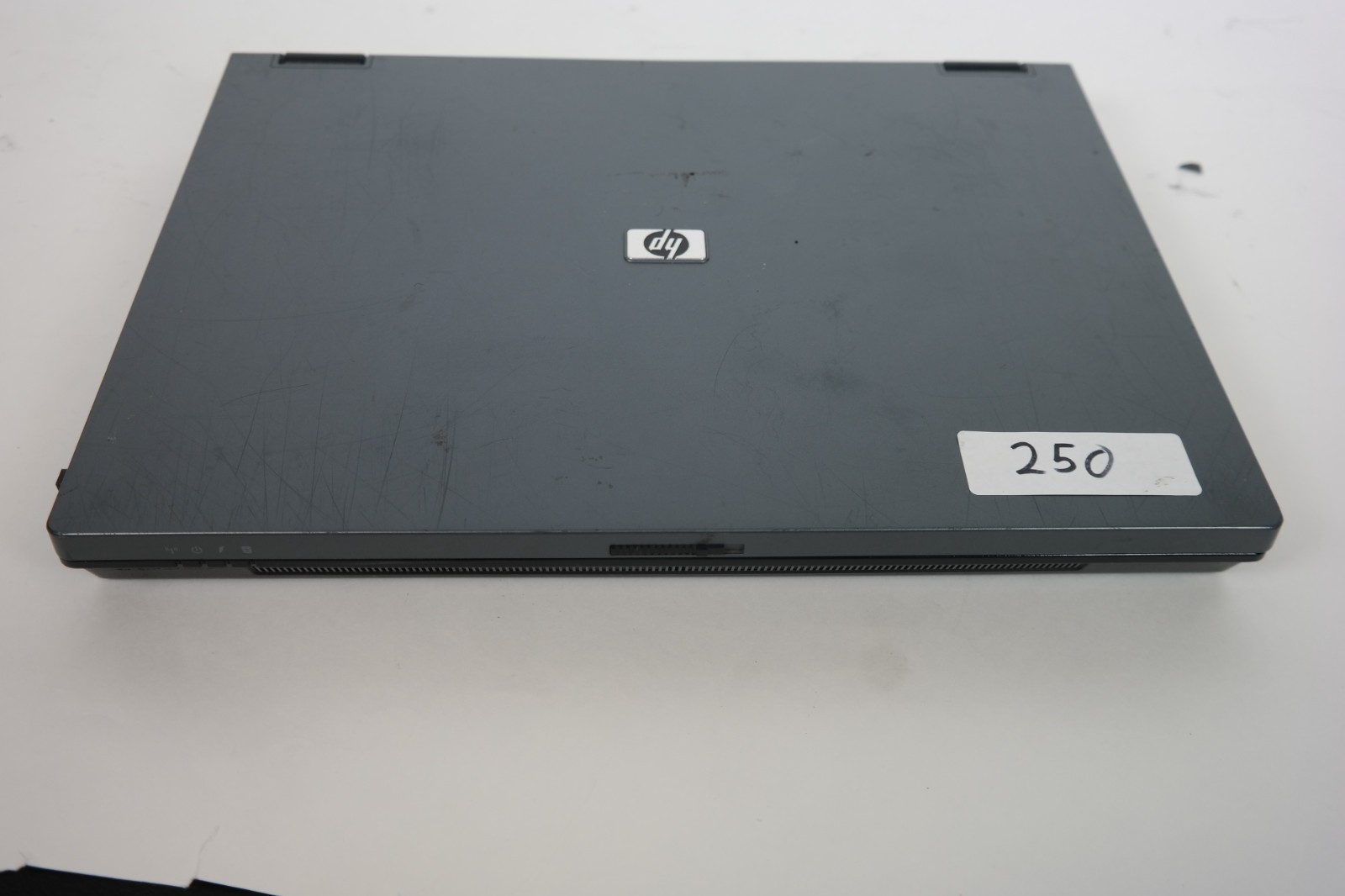 HP Compaq 6510b/Centrino Duo T7100/2GB RAM/No Storage/Bad Battery/Parts