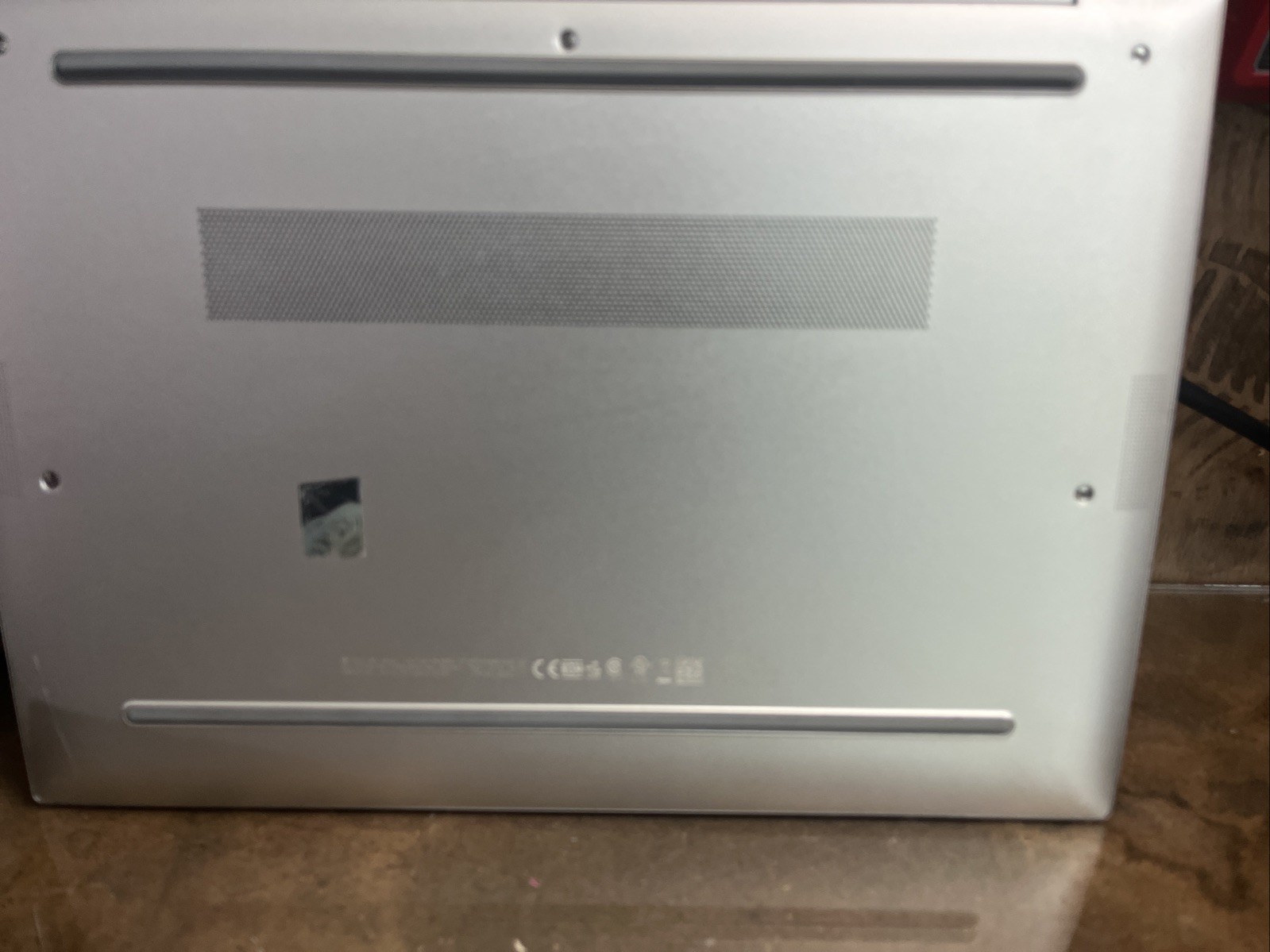 HP Elitebook 845 G10 14 FHD+ – Ryzen 7 PRO 7840U – 32GB DDR5 – 512GB SSD