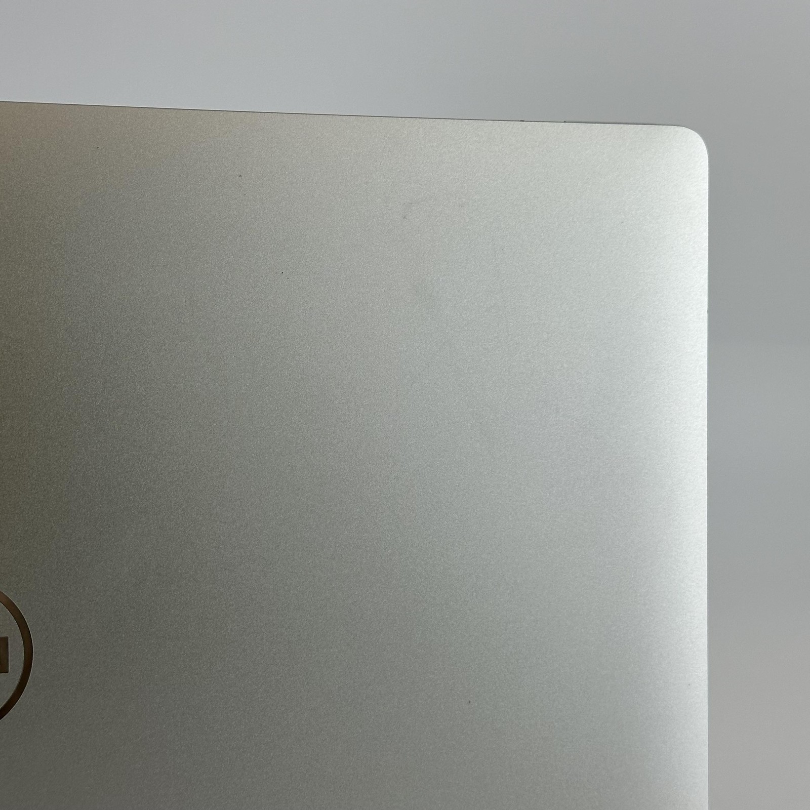Dell XPS 15 7590 4K i7-9750H 2.60GHz 16GB 512GB SSD GTX 1650 Very Good