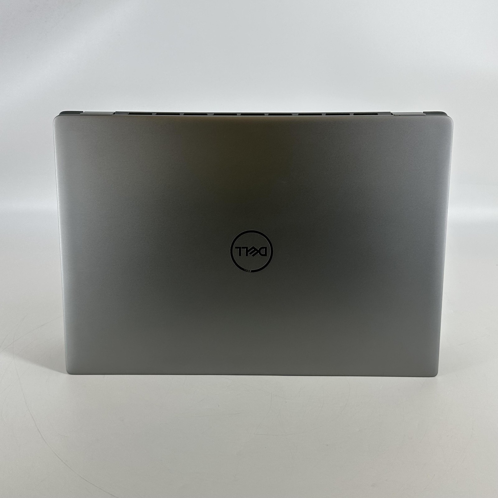 Dell Latitude 7650 16 Gray FHD+ 2.1 GHz Ultra 5 135U 16GB 256GB SSD Excellent