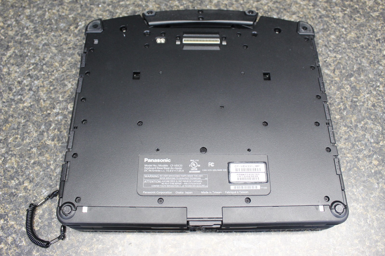 Panasonic Toughbook CF-33 I5-7300U 256GB M.2 -8GB DDR3 Win10Pro-NO PWR Adapt