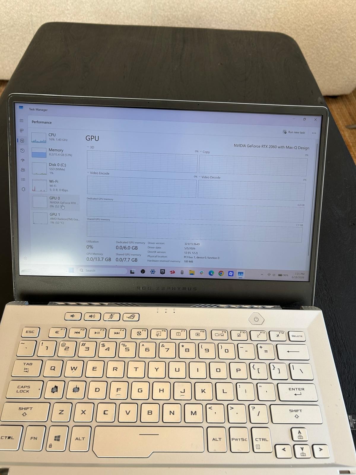 ASUS ROG Zephyrus G14 14″ (1TB, AMD Ryzen 9 4900HS, 3.0 GHz, 16GB RAM, RTX 2060)