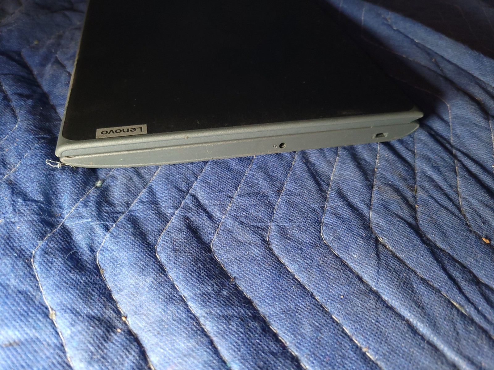 Lenovo 100e Chromebook 2nd Gen 11.6in MediaTek 4GB 32GB Chrome OS Black