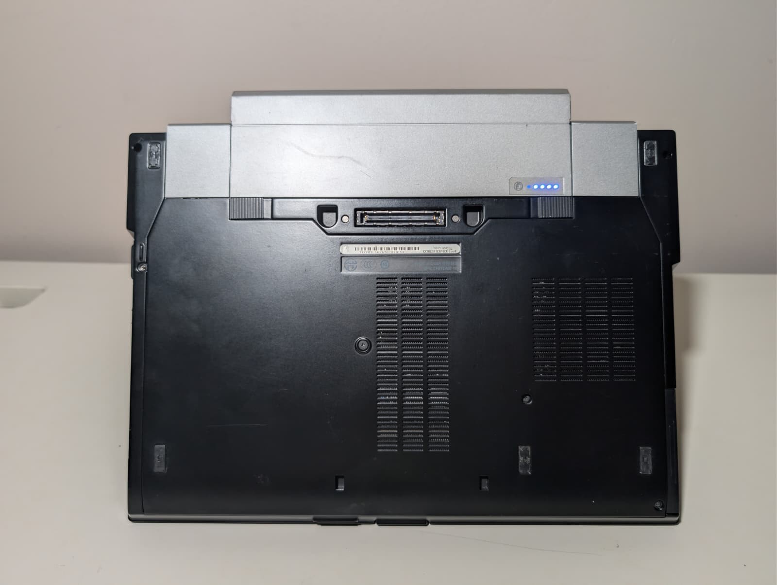Dell Latitude E6410 | i5 4GB RAM 250GB HD | NVIDIA Backlit Win 7 32-Bit DVD+RW