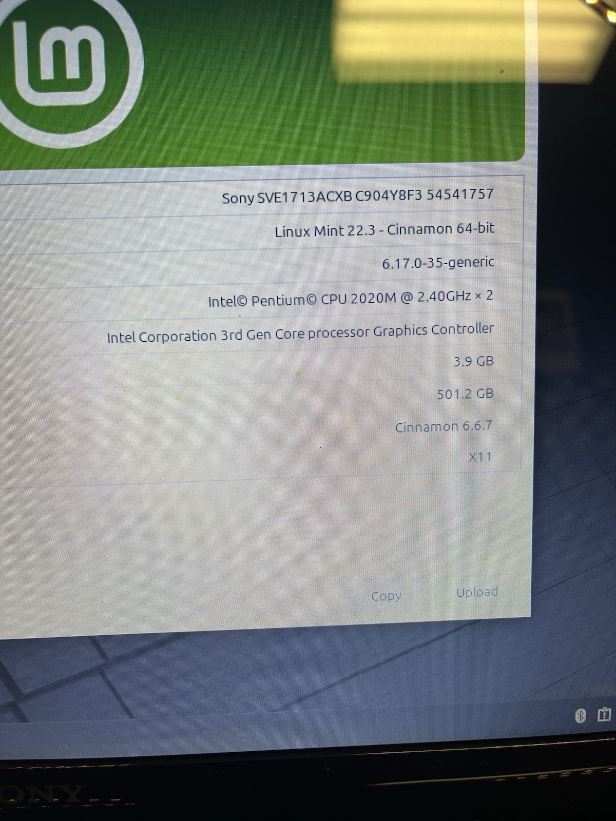 Sony VAIO 17” E Series Pentium 2020M SVE171G12L 8GB RAM 500 HDD NO OS