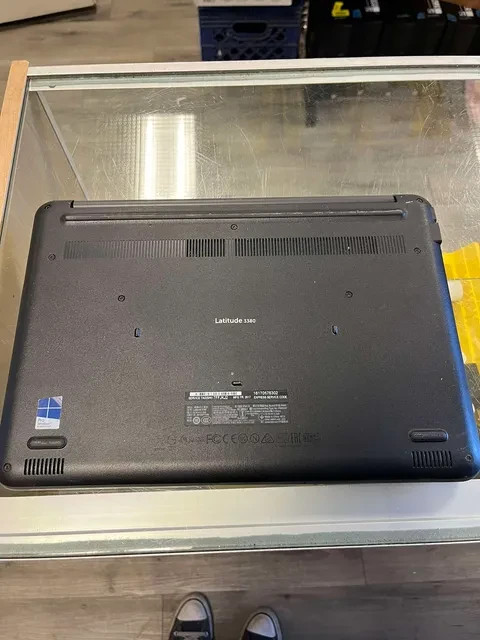 Dell Latitude 3500 13.5″ Laptop | Intel Core i3 6th Gen 2.0GHz | No RAM No SSD |