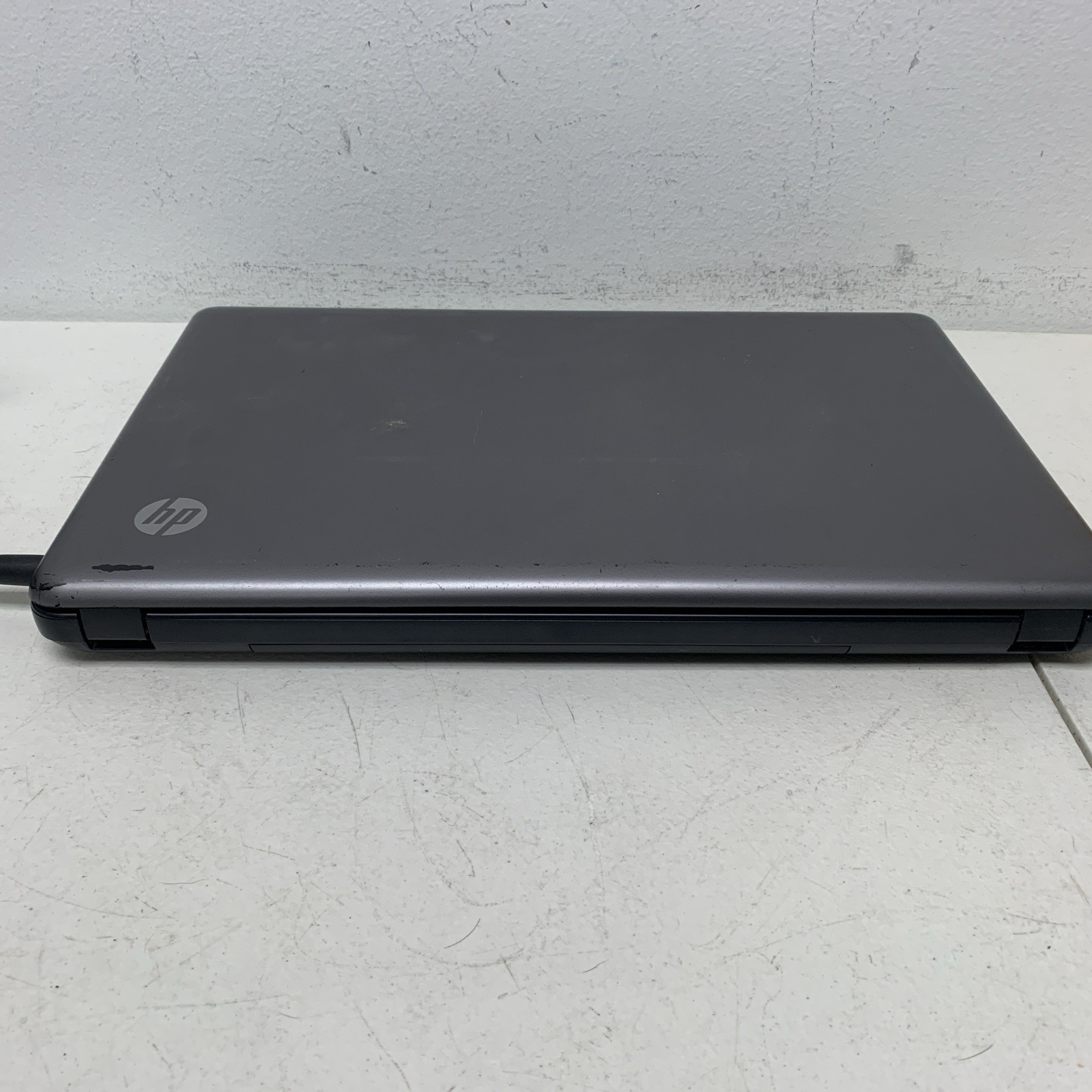 HP 2000 AMD E-300 APU No RAM No HDD for Parts/Repair ~ Read
