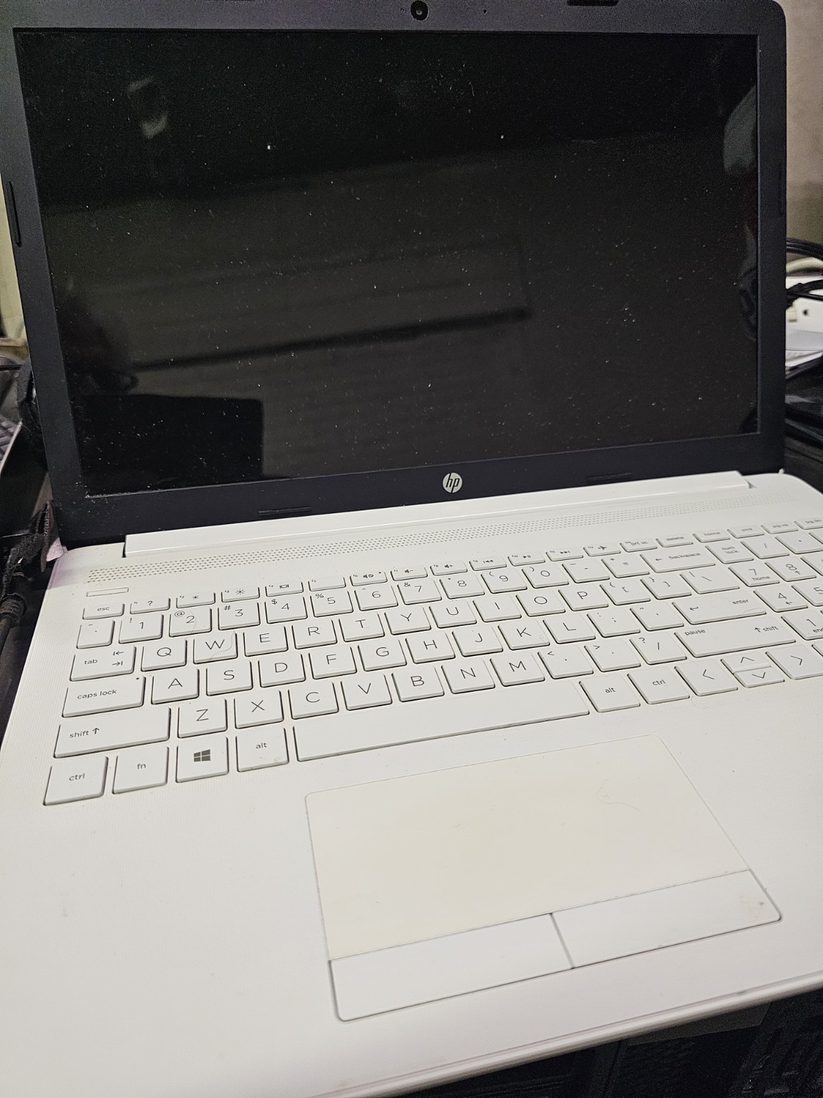 HP Laptop Mdl 15-DA0043NR/Core i3-7020U@2.30Ghz/8GB RAM/1 TB HDD/Win10/DVD + AC