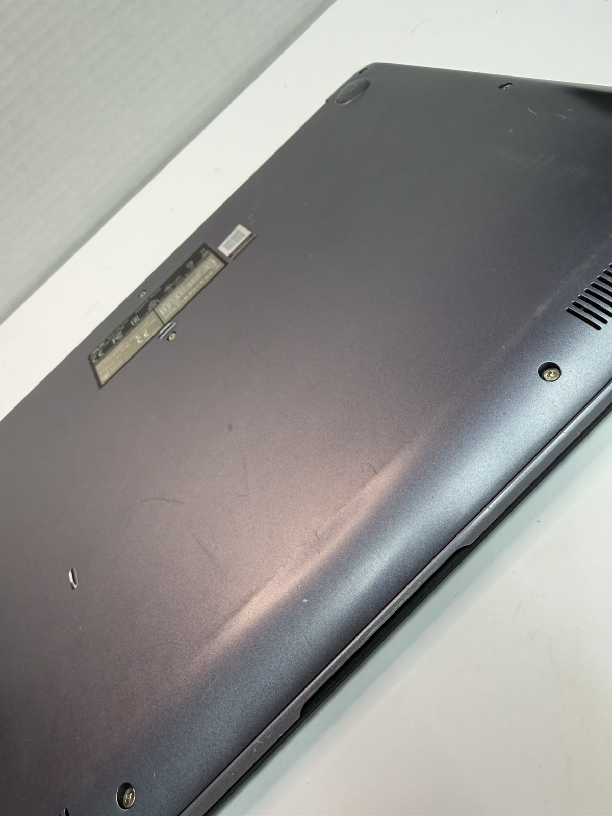 ASUS Laptop X510UAR 15″ Core i5-8250U 1.6GHz 8GB RAM With Charger