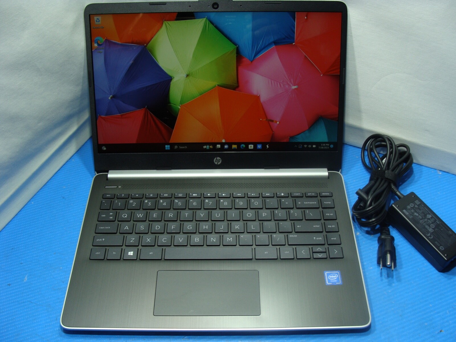 Powerful battery 96% HP 14” FHD 1920 x 1080 Intel i5-1035G4 4GB RAM 128GB SSD