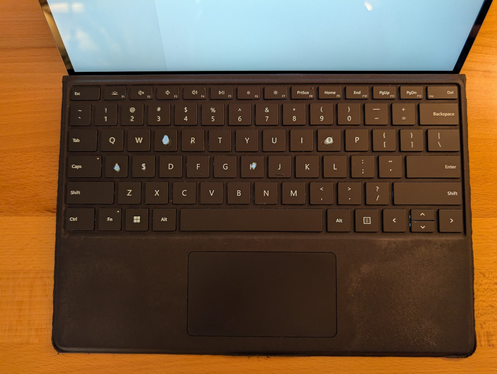 Microsoft Surface Pro 8 I7-1185G7 3.0GHz, 16GB RAM, 512GB SSD, Charger, Keyboard