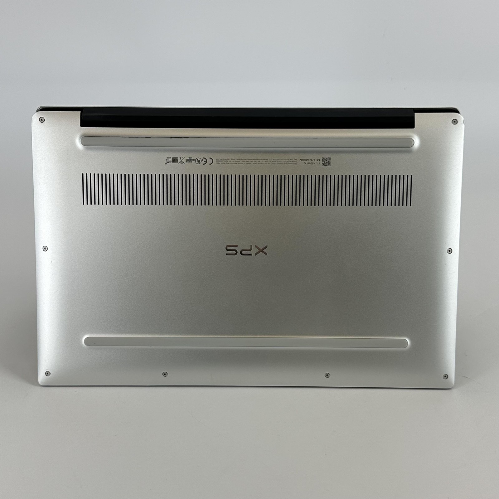 Dell XPS 13 7390 Silver FHD TOUCH i5-10210U 1.60GHz 8GB 256GB SSD Good