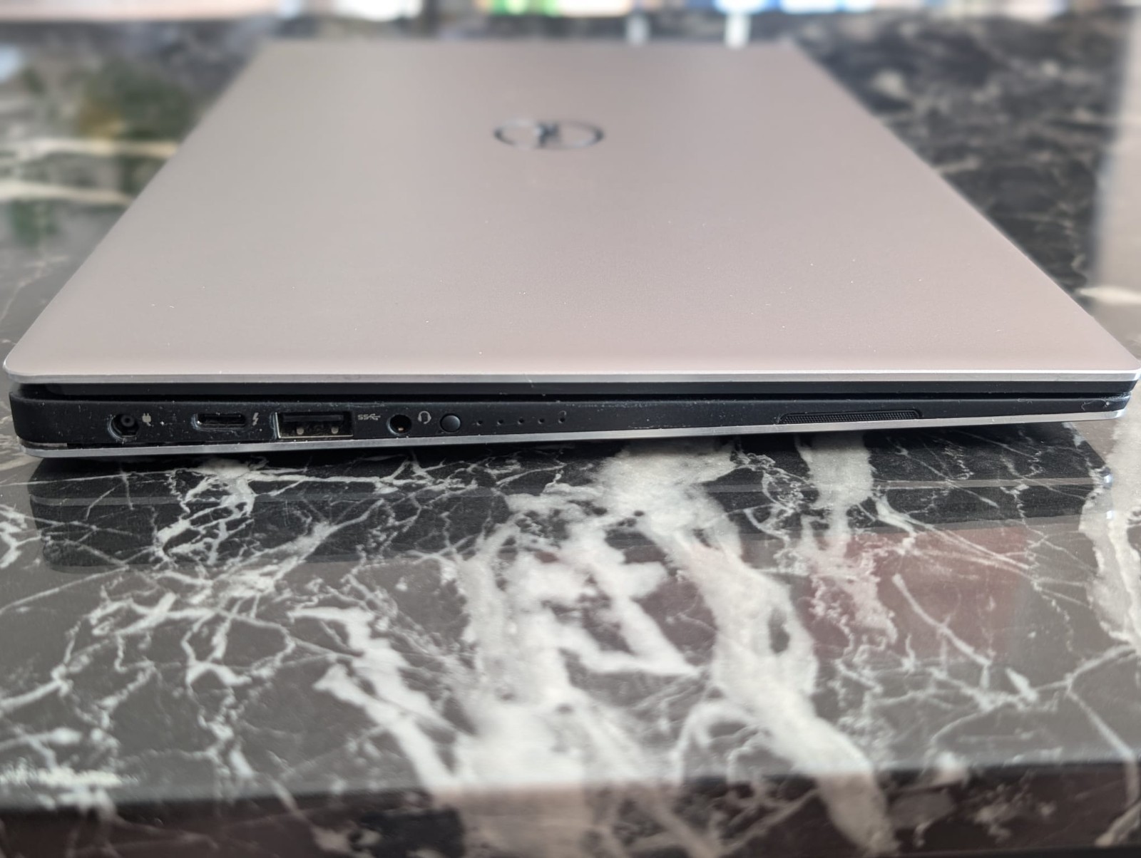 Dell XPS 13 9350 13.4″ 8GB RAM 512GB SSD