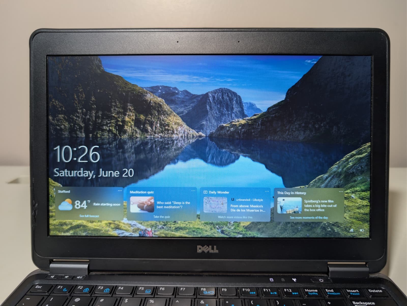 12″ Dell Latitude E7240 Excellent | i5 4th 8GB RAM 128GB SSD | Windows 10 Pro