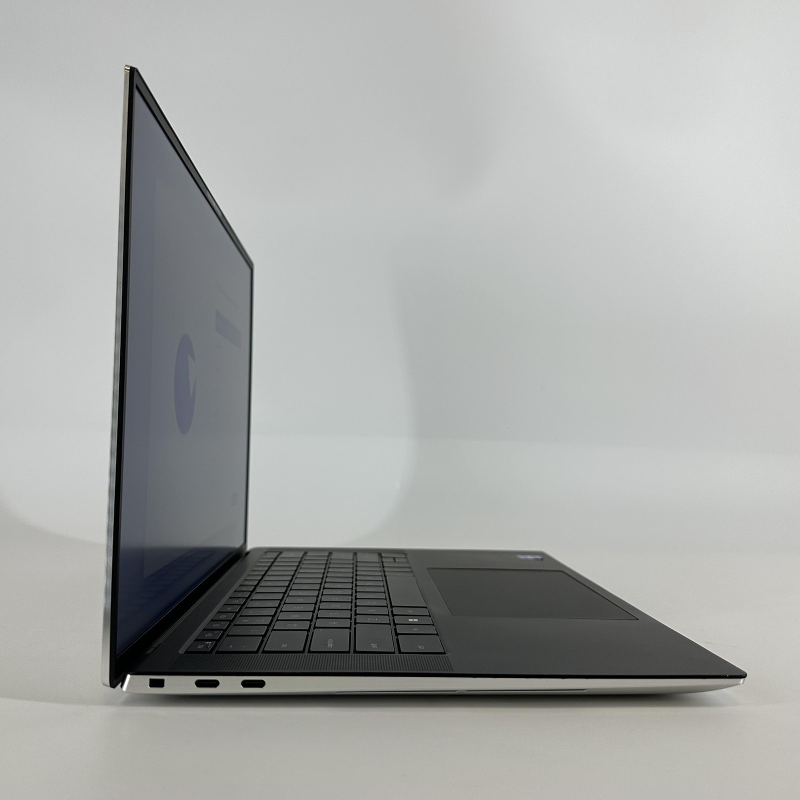 Dell XPS 15 9530 FHD+ 2.4 GHz i7-13620H 32GB 1TB SSD Intel Arc A370M Very Good