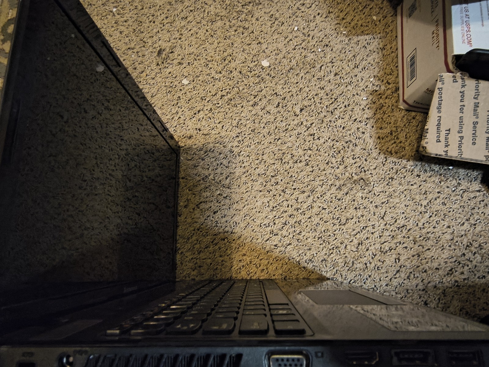 Lenovo IdeaPad Z570 i3-2310M 4GB 160GB HDD DVDRW Ubuntu