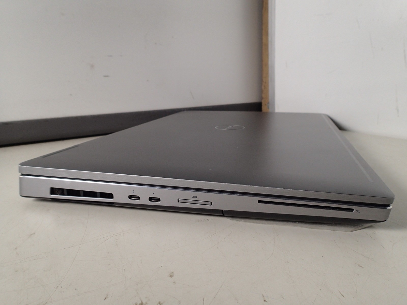 Dell Precision 7740 intel Core i7 9750H 2.60GHz 32GB RAM 512GB m.2 Win 11 Pro