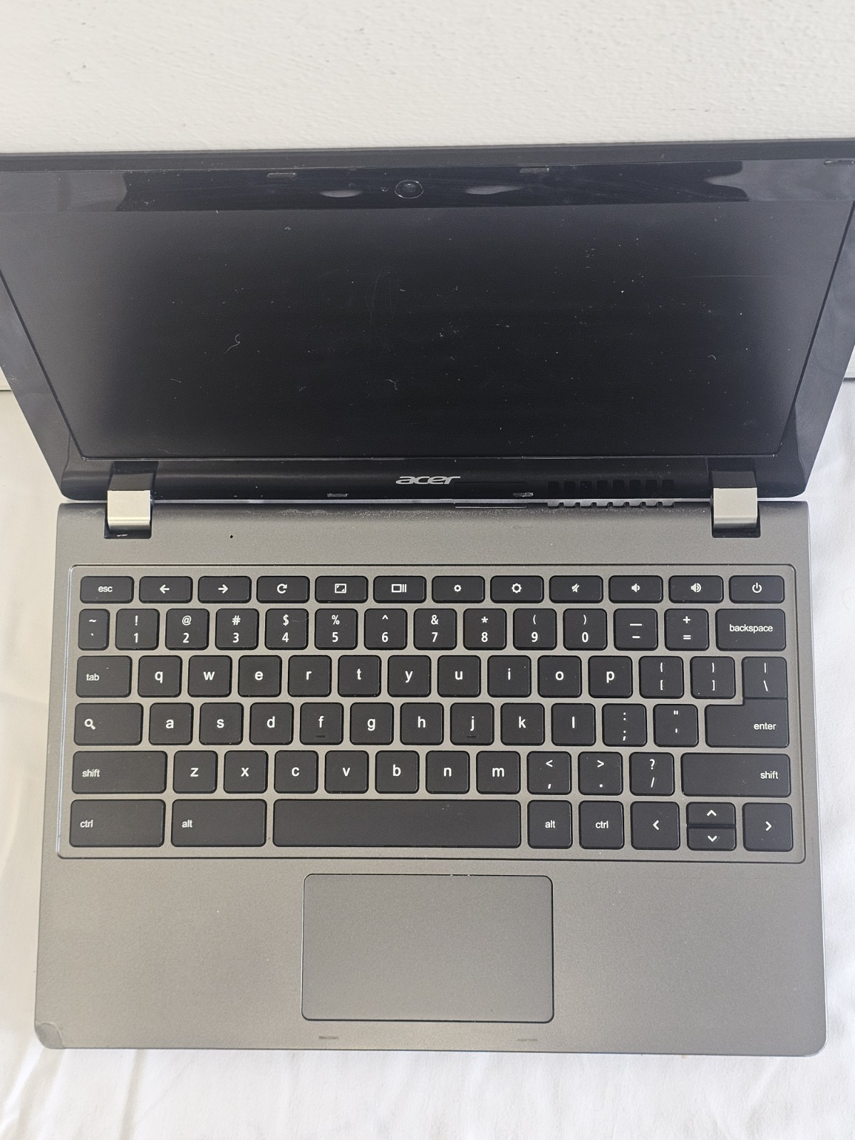 Acer Chromebook C740-C4PE Laptop – Intel Celeron 3205u – 4GB RAM 32GB Chrome OS