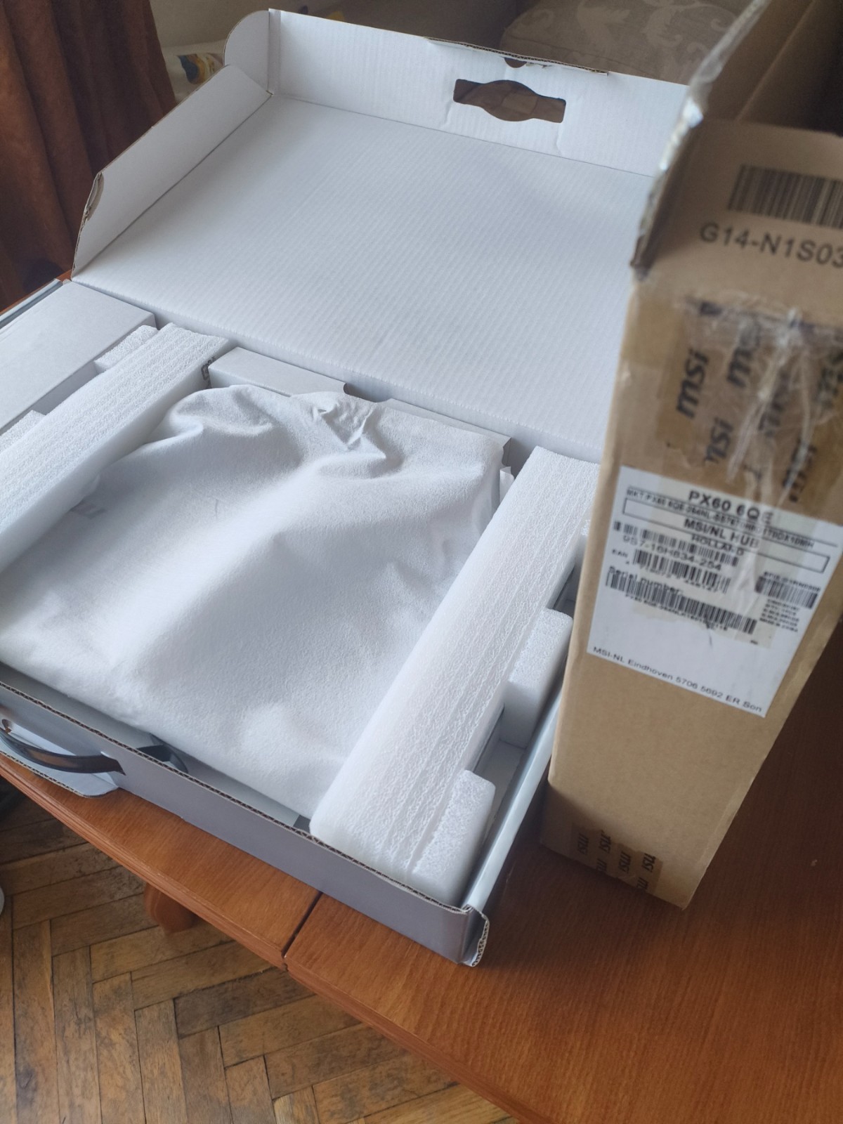 MSI Prestige PX60 6QE