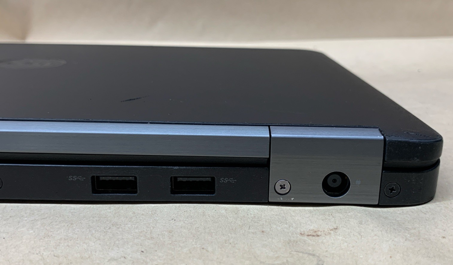 Dell Latitude E7470 14″ i7-6600U@2.6GHz, No RAM, No SSD, No OS