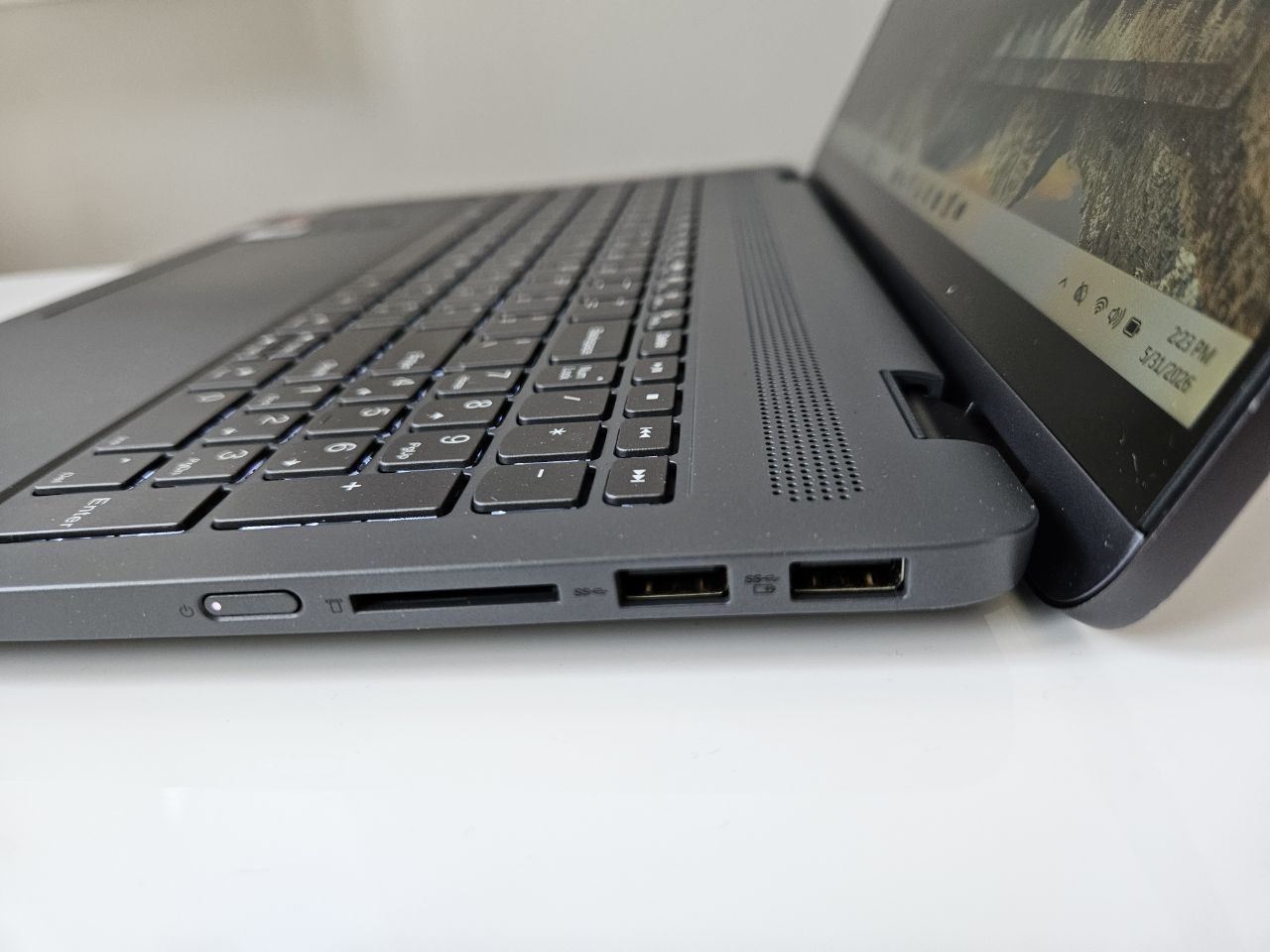 Lenovo Flex 5 16ALC7 16-inch 2-in-1 TOUCH R5 5500U 8Gb RAM 256Gb NVME Win 11 Pro