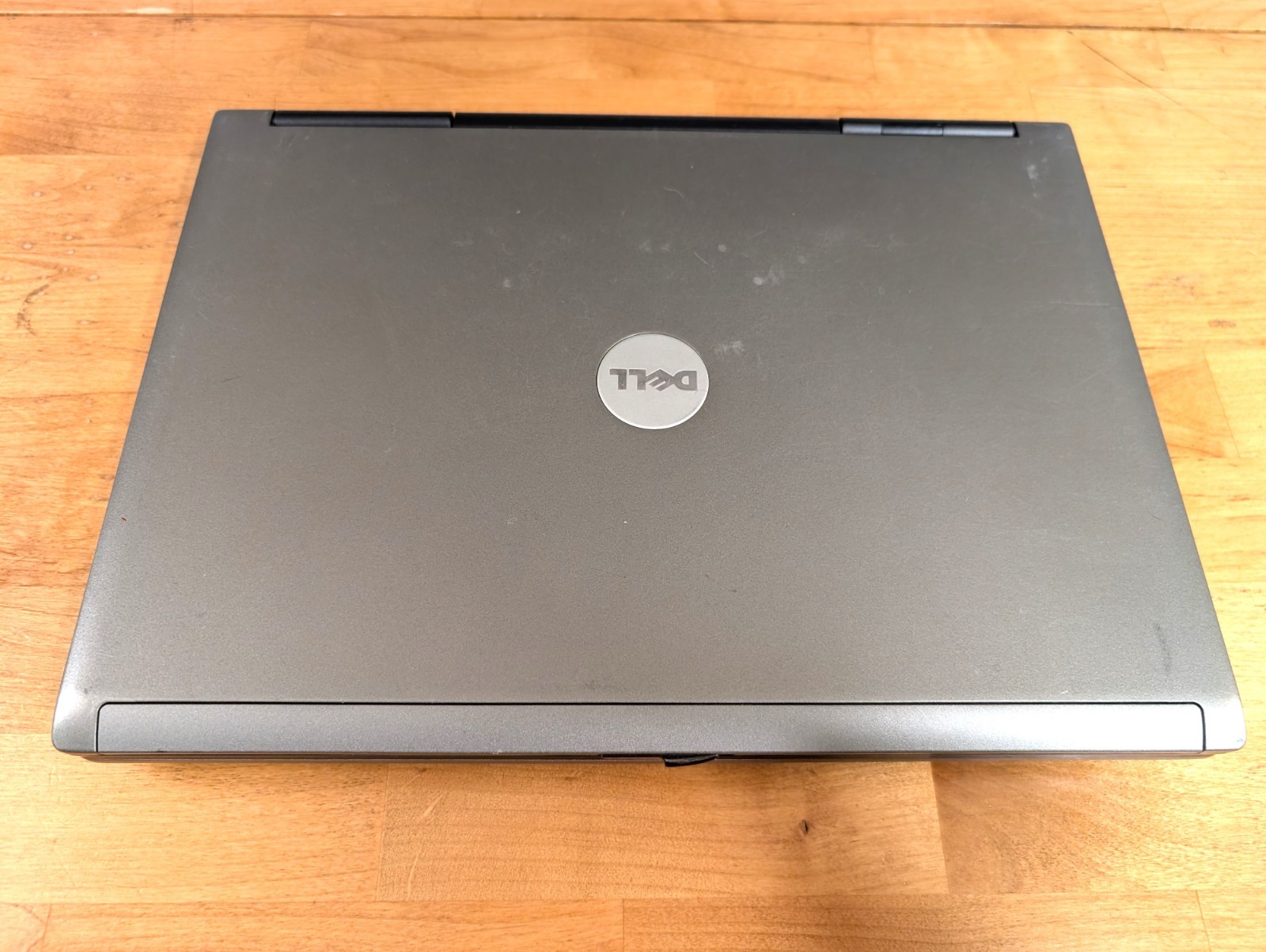Dell Latitude D830 C2D 2.6Ghz 2GB 80GB XP Pro Serial Port DVD WiFi ~ COMPLETE!