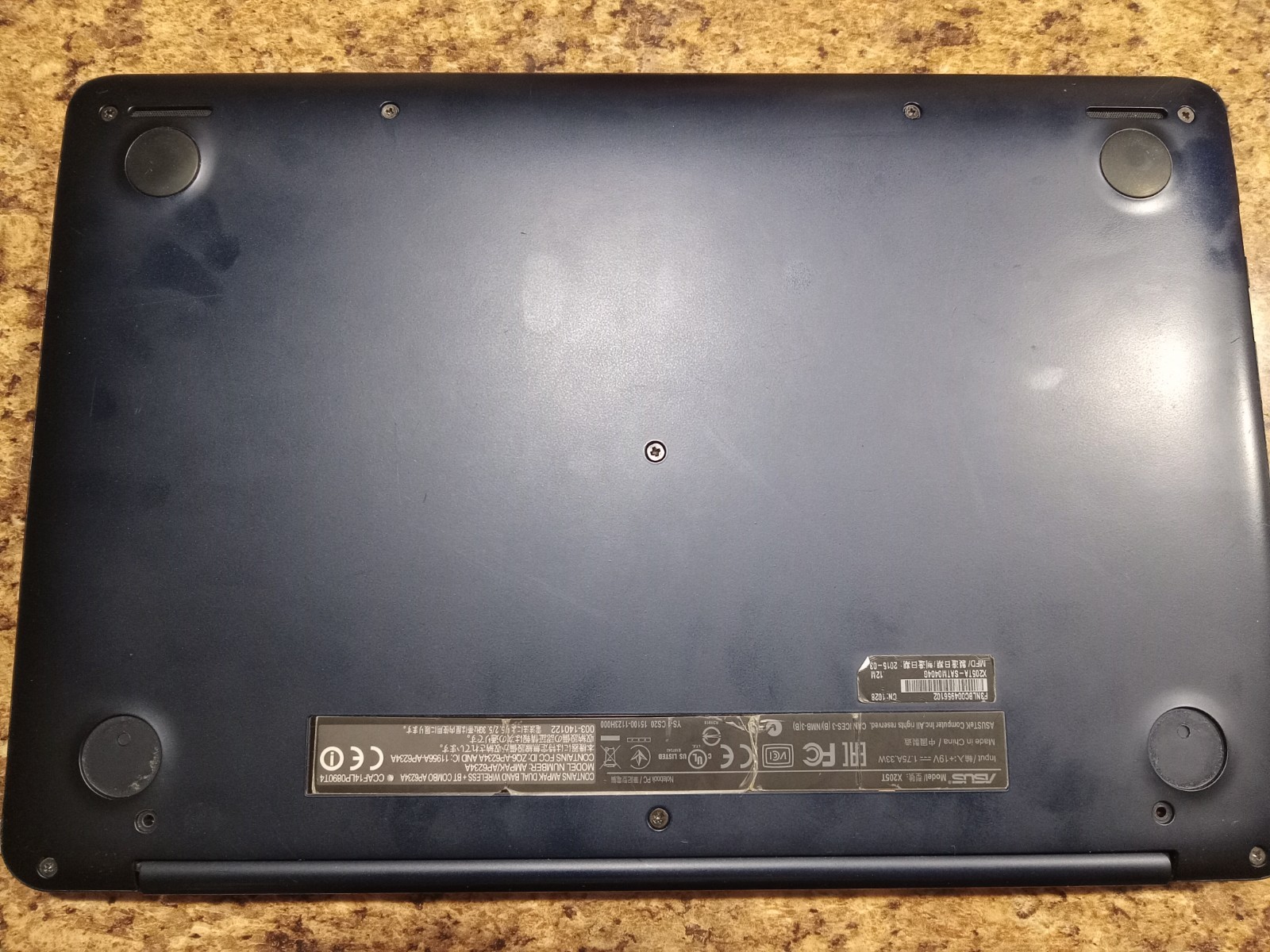 ASUS X205TA 11.6 inch, Intel Atom Z3735F, 2GB RAM / 32GB eMMC SSD / No battery