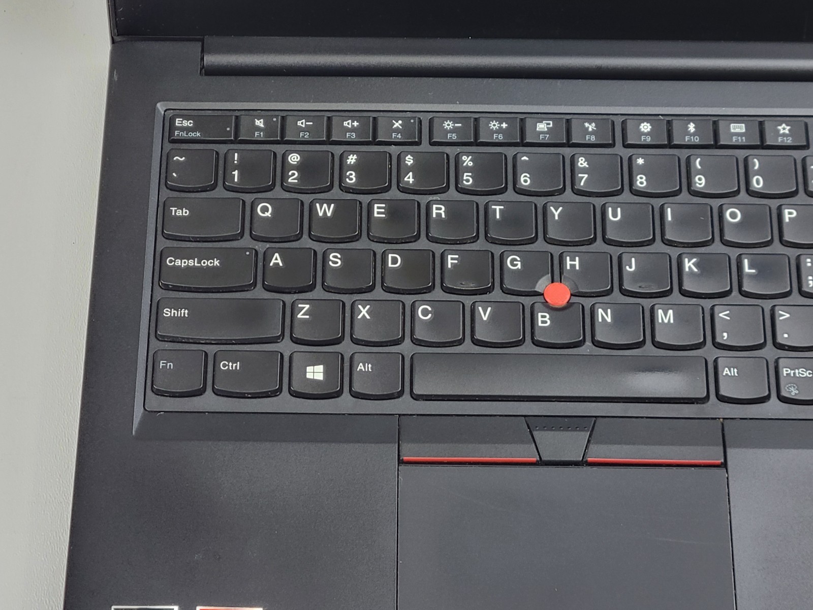 Lenovo ThinkPad E485 14″ Laptop AMD Ryzen 5 Type 20KU 8GB RAM 128GB SSD – *READ*