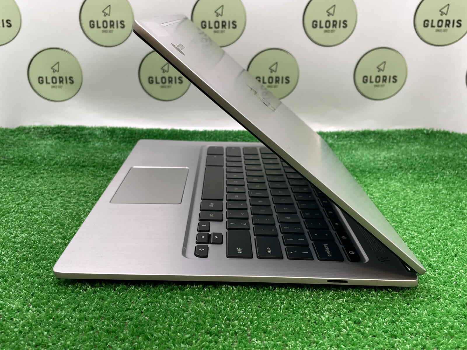 Used HP Chromebook 13 G1 Laptop Intel m7-6Y75 1.20GHz / 16GB RAM / 32GB SSD NT