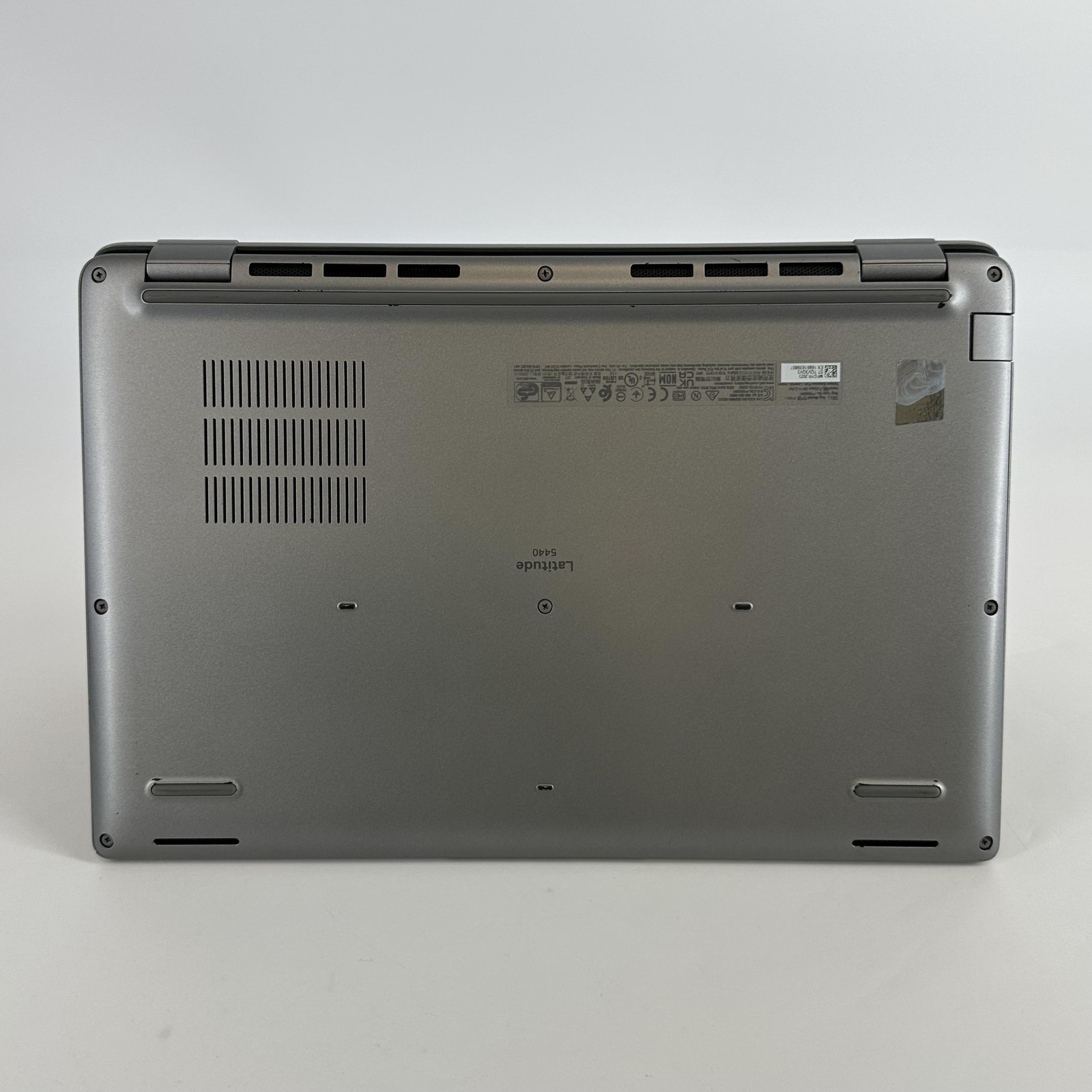 Dell Latitude 5440 14 Gray FHD 1.8 GHz i7-1365U 16GB 512GB SSD Good