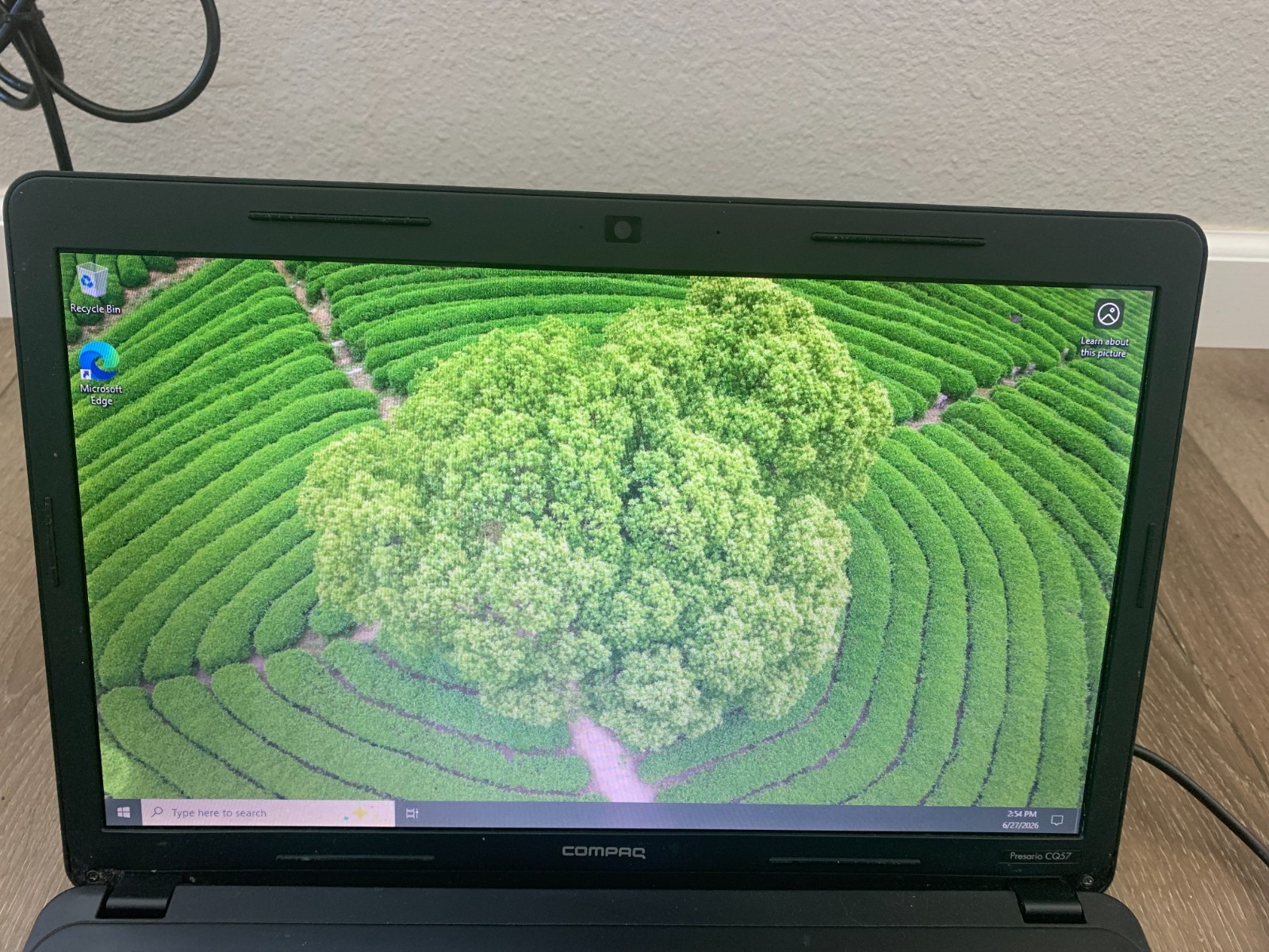 Compaq Presario CQ57 15.6″ AMD C-50 1.00Ghz 2GB RAM 120GB HDD Win 10 Pro