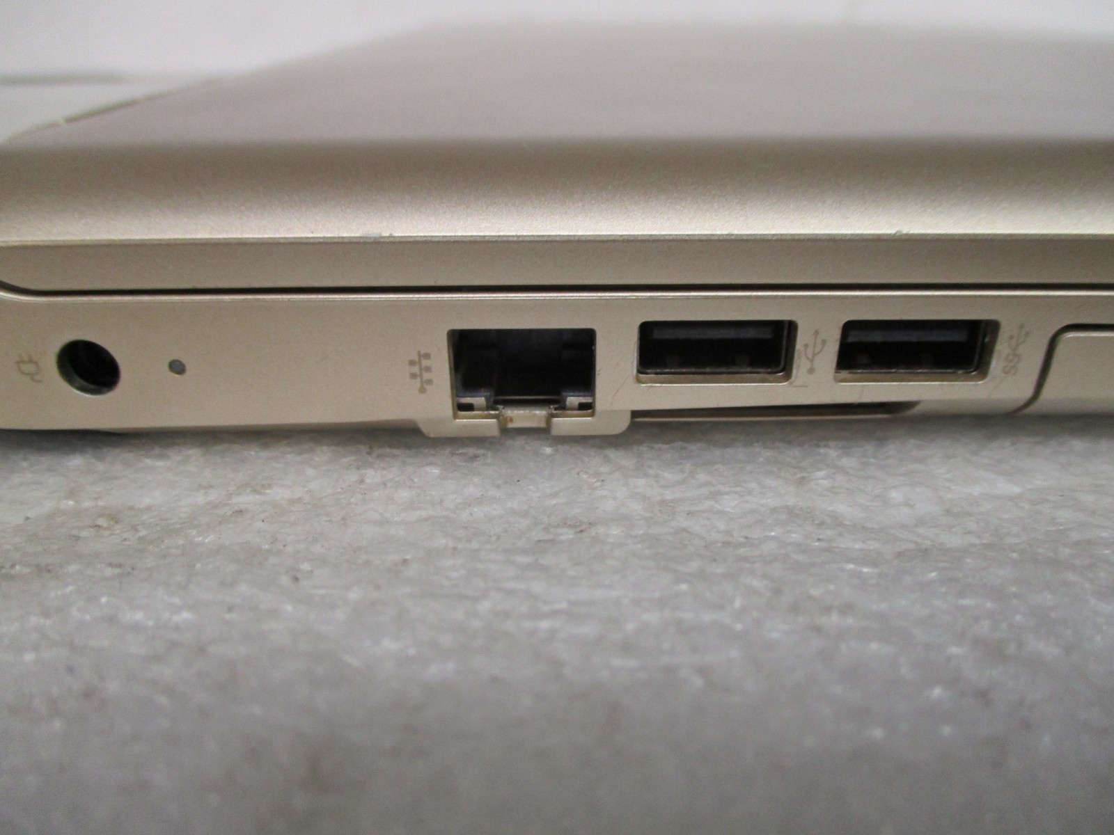 Hp 17-G205CY Intel Core i3-6100U 2.30 GHz 16GB RAM 500GB SSD WIN 11 HOME RARE!!