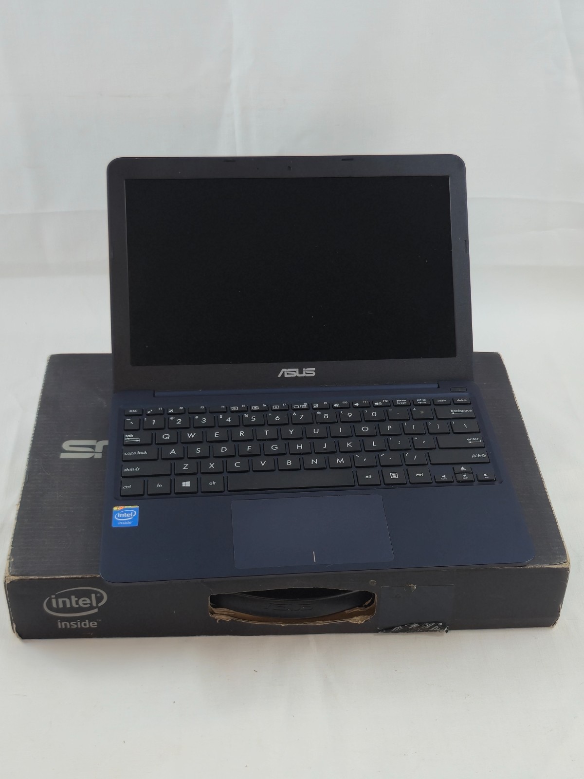 ASUS EeeBook X205TA 11.6″ Laptop Intel Z3735F 2GB RAM 32GB eMMC Blue *Parts Only