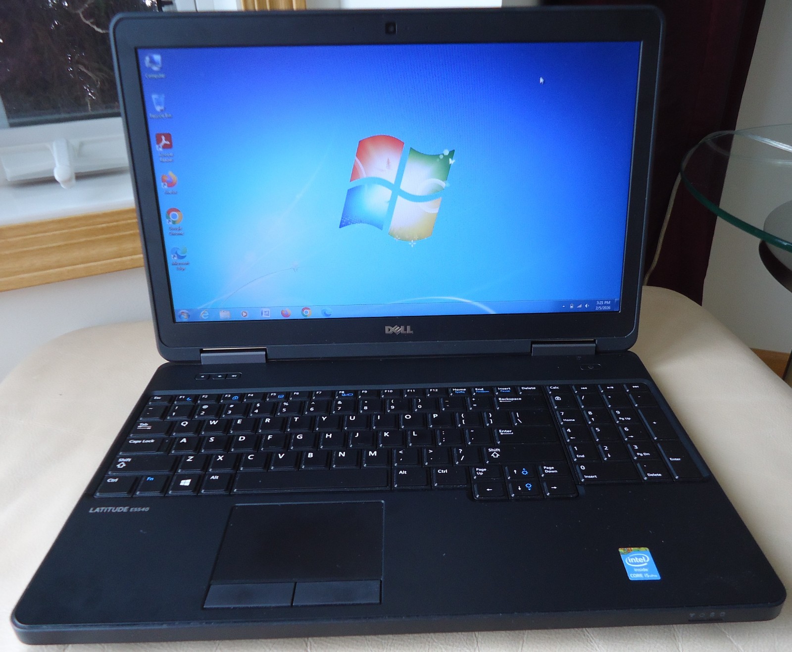 DELL LATITUDE E5540 Core i5-4200U 1.60GHz 500GB 8GB WINDOWS 7 Pro MS Office