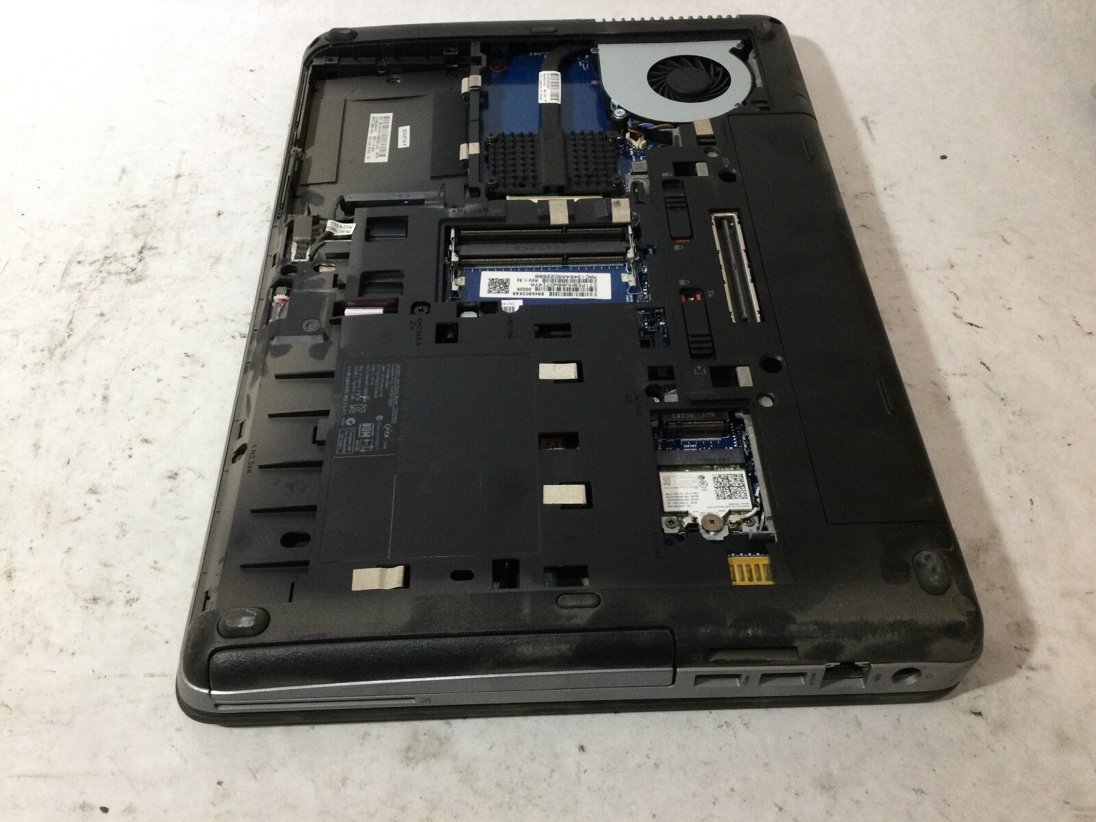 HP PROBOOK 640 G1 – BOOTS TO BIOS – INTEL I5 4300M – NO RAM – READ DESCRIP – BB