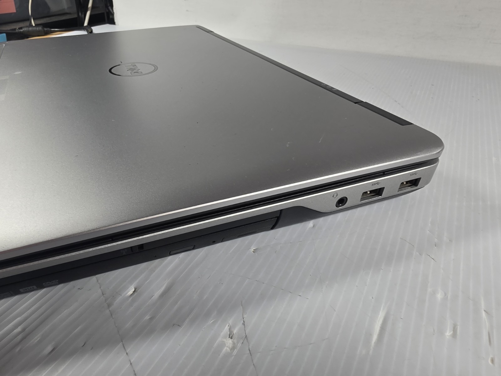 DELL LATITUDE E6540 15.6″ FHD i7-4810MQ@2.80GHz 16GB RAM 256GB SSD WINDOWS 11