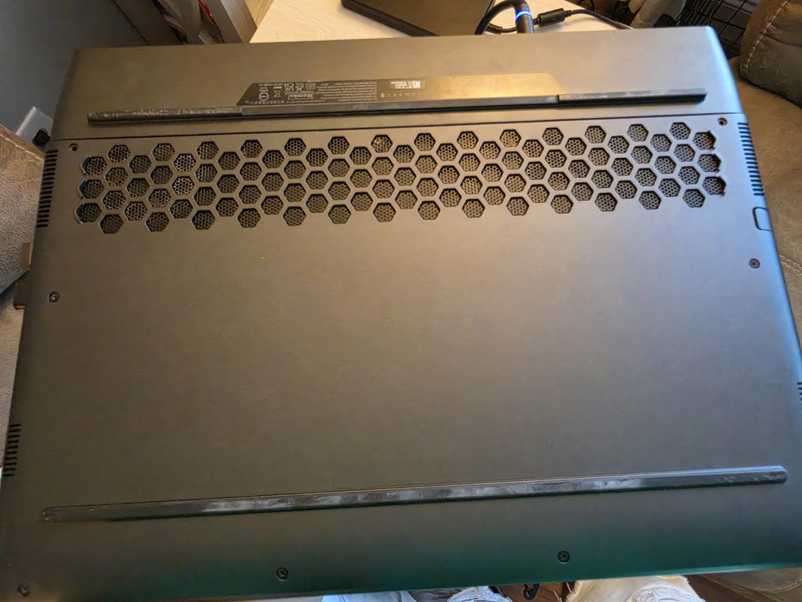 Alienware m17 R5 AMD 17in Ryzen 9 6900HX 16GB 1TB SSD RTX 3070Ti W11 w charger