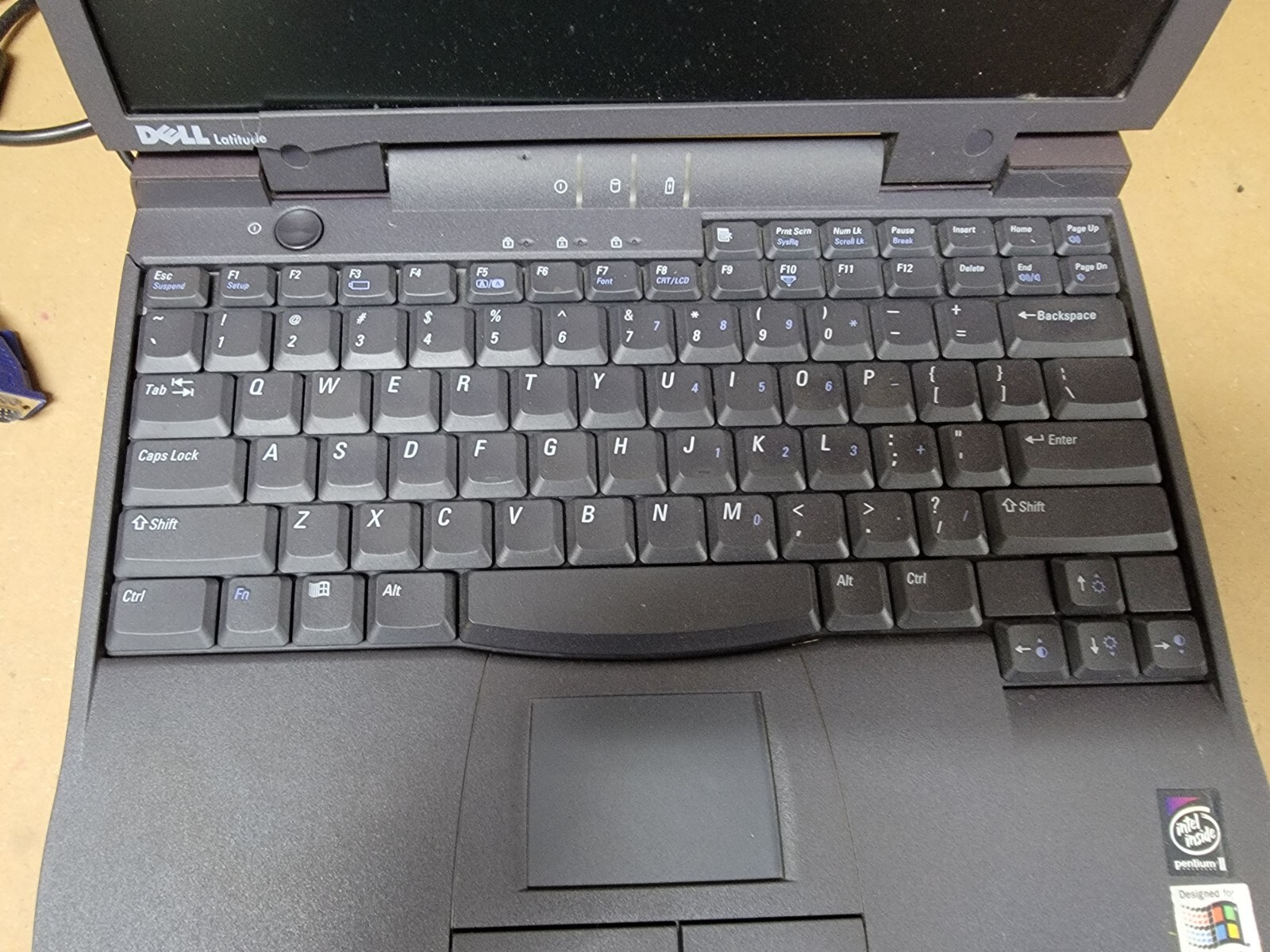 DELL LATITUDE CPi A-SERIES PPL LAPTOP – FOR PARTS OR REPAIR