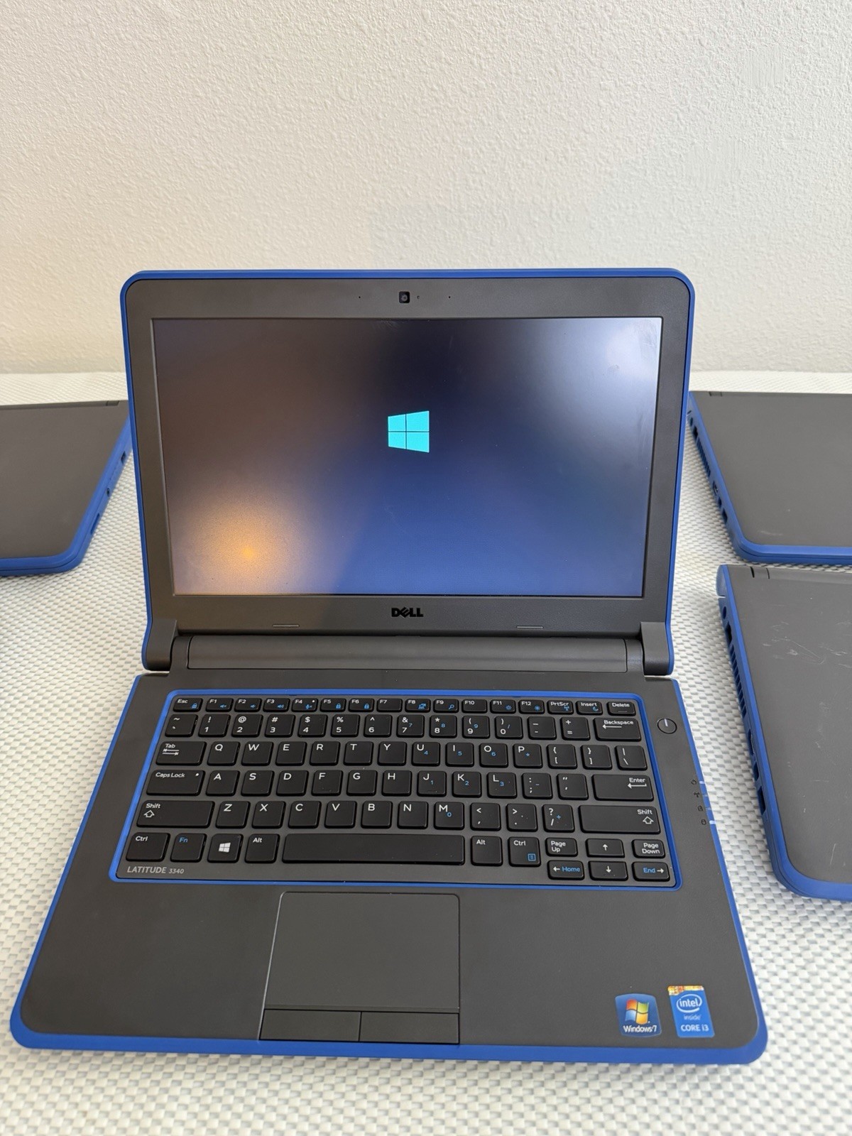 Dell Latitude BLUE Core i3-4005U 1.7GHz 13.3″ 8GB 500GB HD NonTouch Win 10 Pro