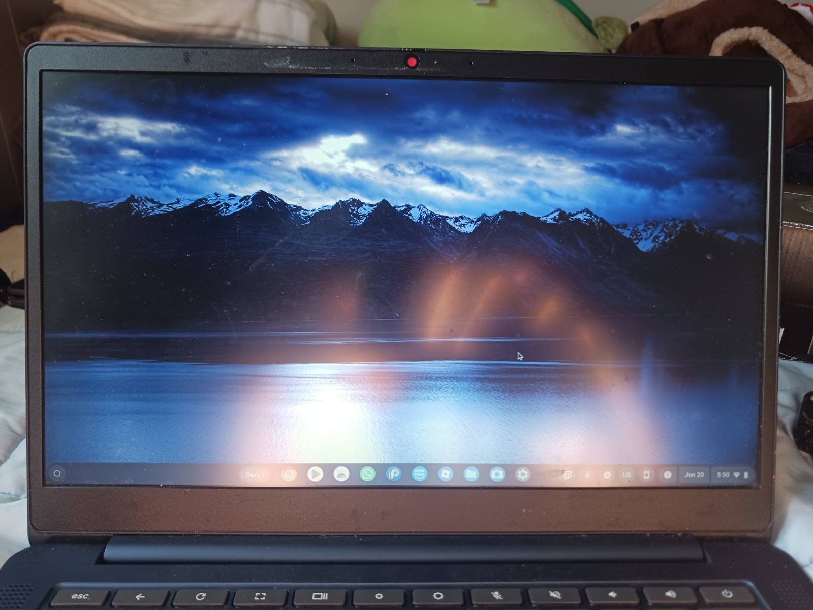 Lenovo Slim 3 Chromebook 14″ Laptop